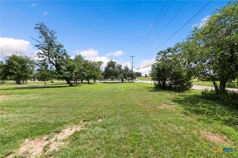 Photo of 1410 N Bishop Street, San Marcos, TX 78666 (MLS # 620721)