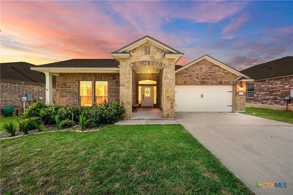 Photo of 1214 Iron Glen Drive, Temple, TX 76502 (MLS # 623376)