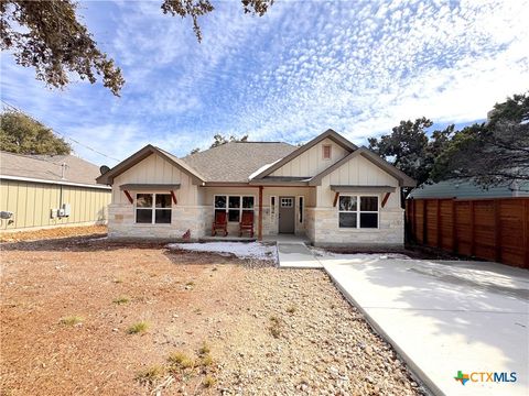 A home in Canyon Lake