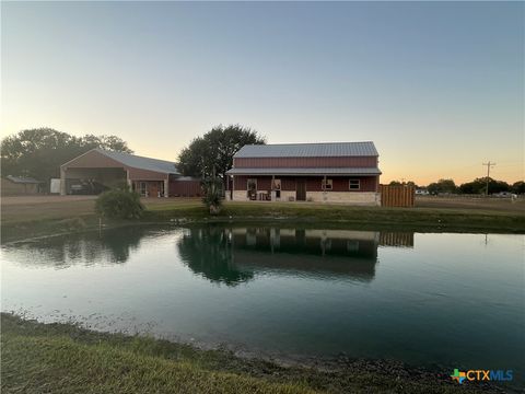 2796 Benbow Road Inez TX 77968