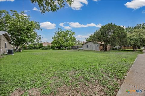 Photo of 1209 Barbara Drive, San Marcos, TX 78666 (MLS # 614941)