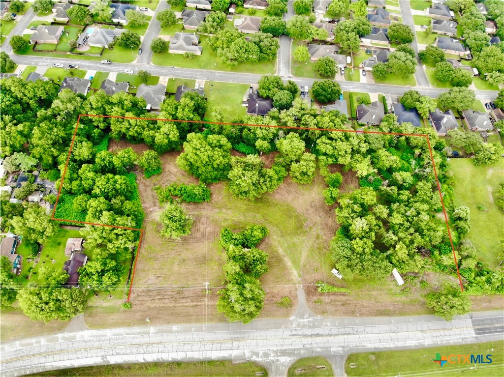 Photo 1 of 10 — 2774 N Park St, Brenham, TX 77833