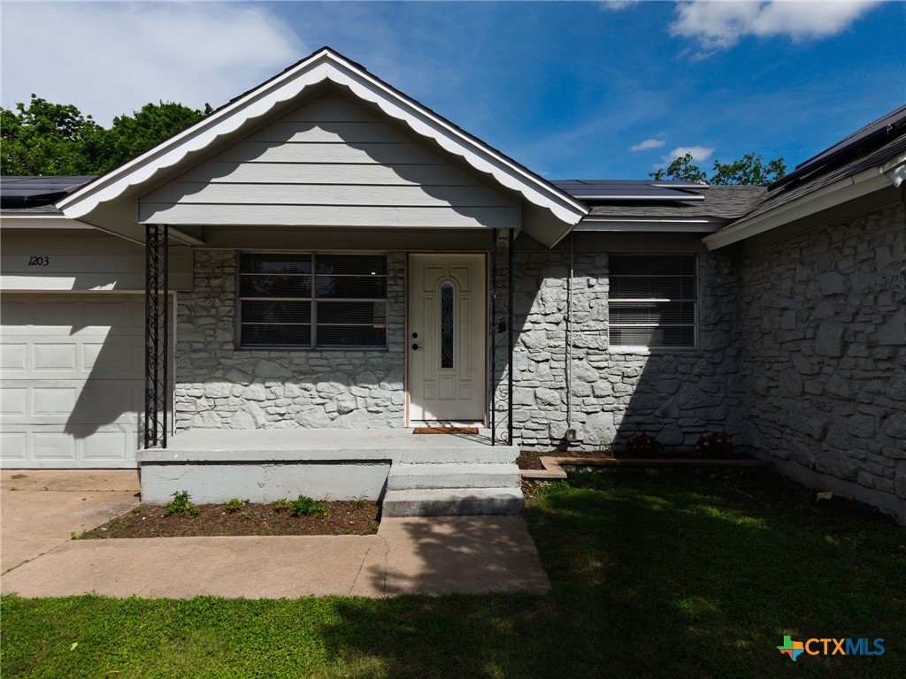 1203 S 17th Street