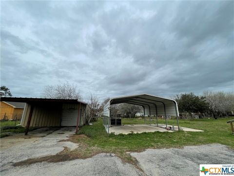 A home in Floresville