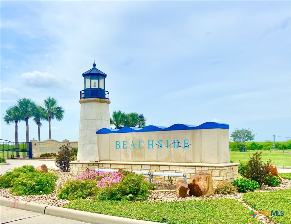 2936 Hammock Court