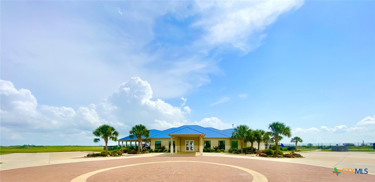 2936 Hammock Court