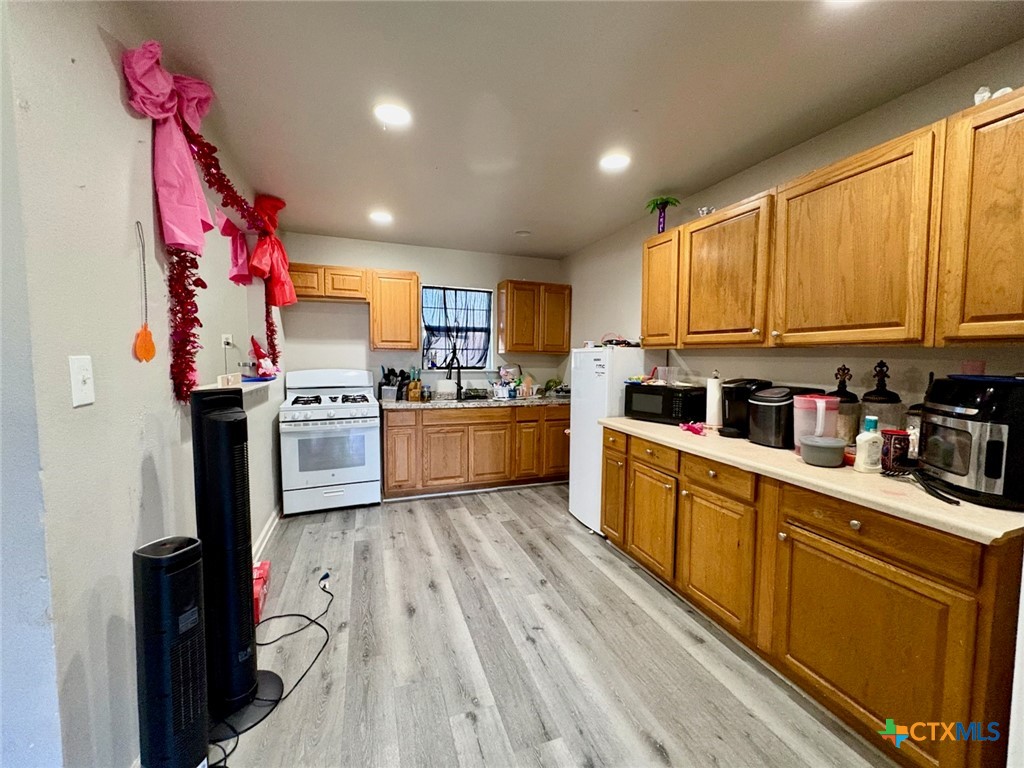 1510 E Mimosa Avenue