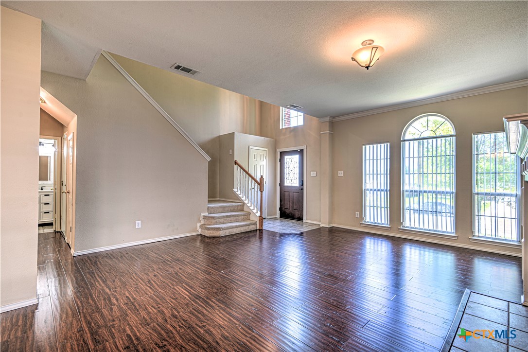 705 White Hawk Trail