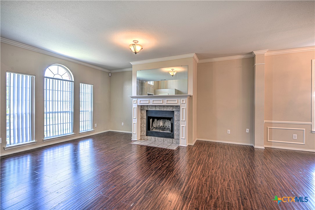 705 White Hawk Trail