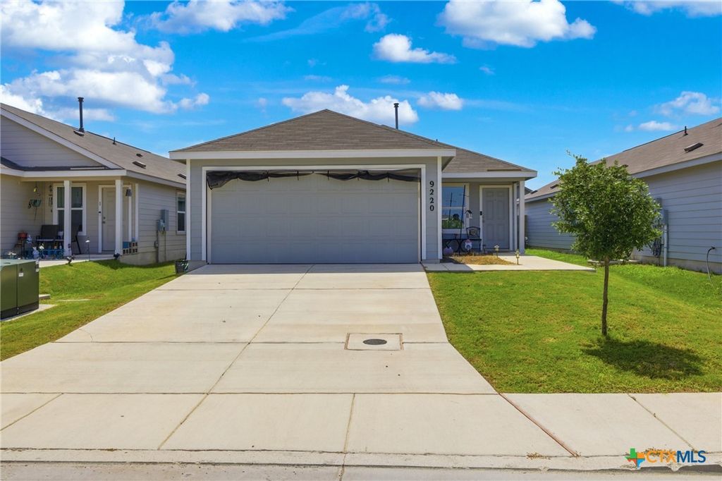 Photo of 9220 James Bowie, Seguin, TX 78155 (MLS # 616606)