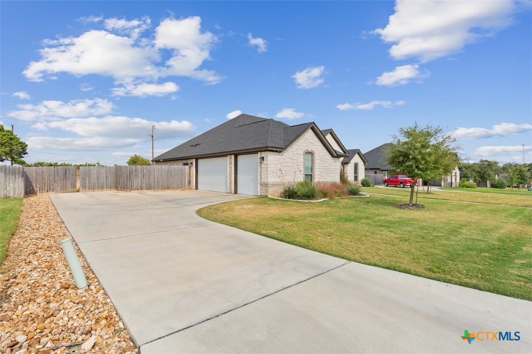 309 Roca Trail