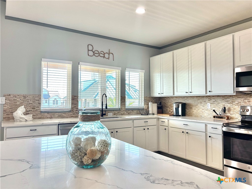 86 Kingfisher Street