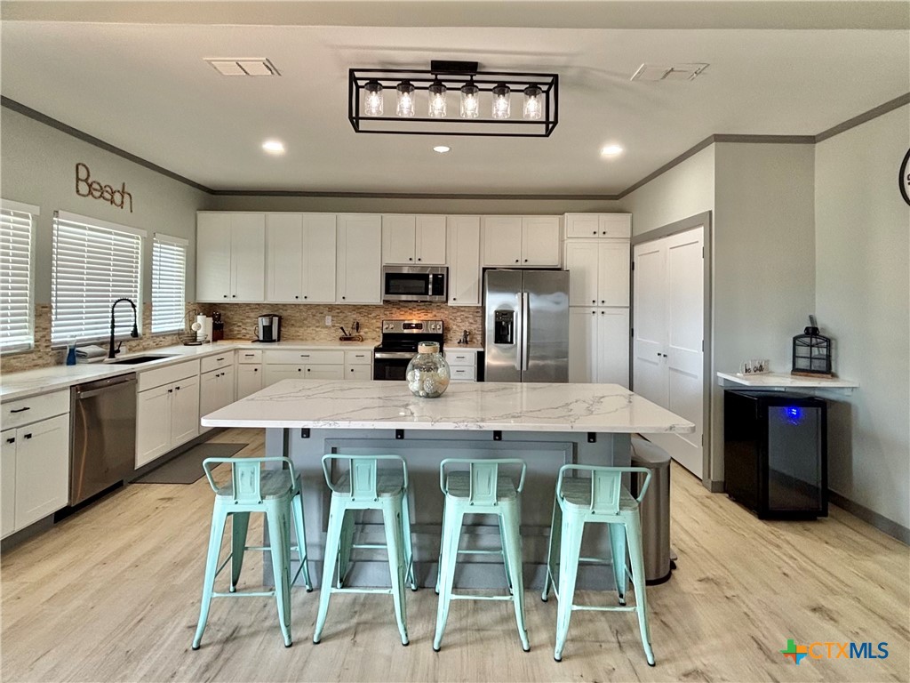 86 Kingfisher Street