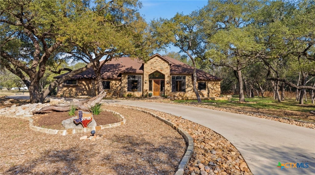 Photo of 27118 Rockwall Parkway, New Braunfels, TX 78132 (MLS # 604912)