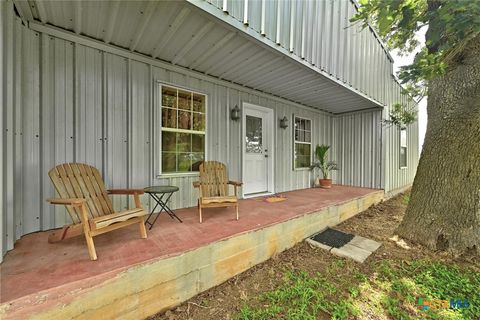 444 Wattsville Road Luling TX 78648