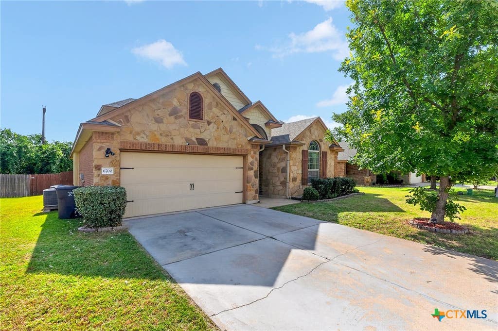 Photo of 6700 Golden Oak Lane, Killeen, TX 76542 (MLS # 616409)