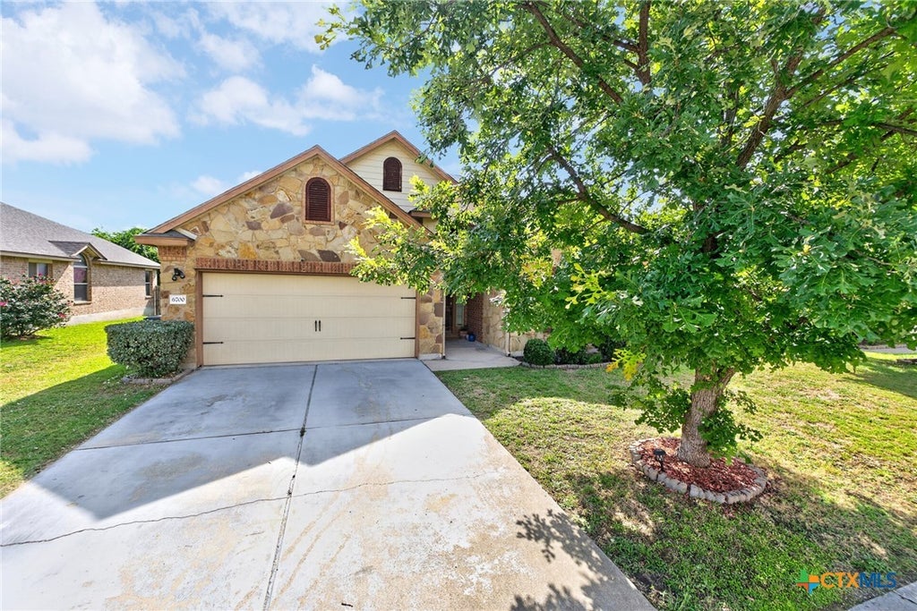 Photo of 6700 Golden Oak Lane, Killeen, TX 76542 (MLS # 616409)