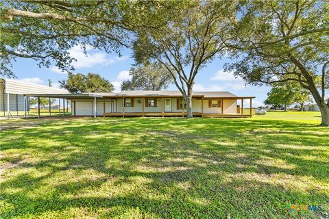 Photo of 725 County Road 428, Lolita, TX 77971 (MLS # 616082)