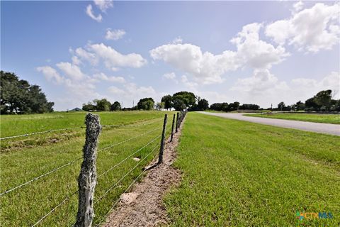 A home in Yoakum