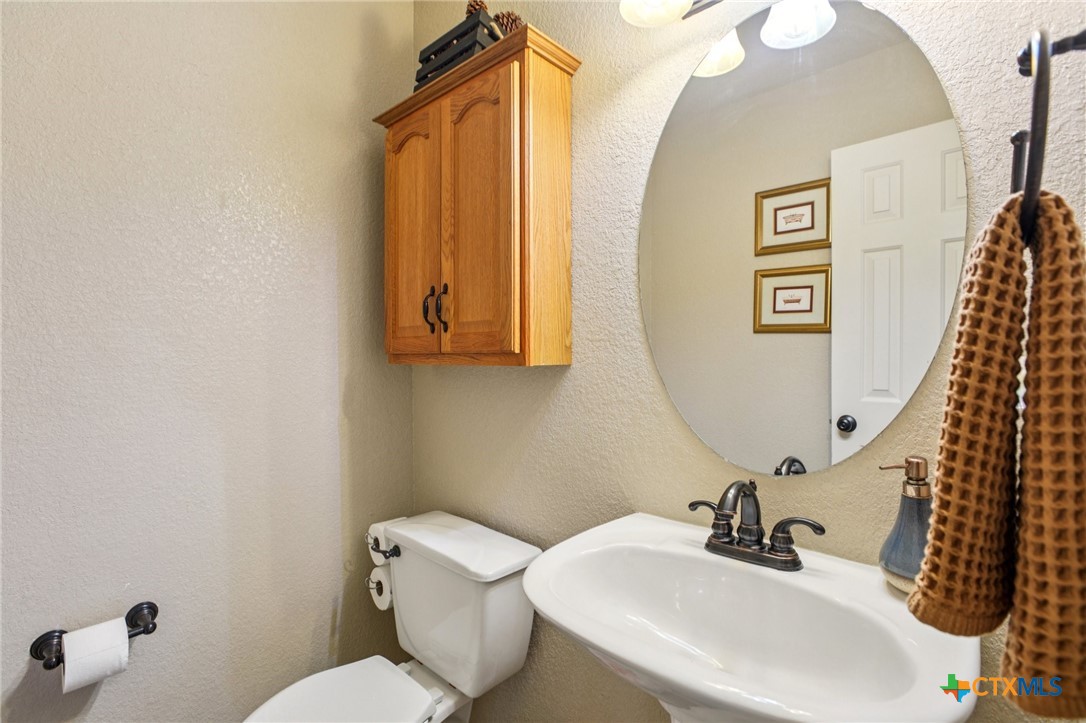 5712 Schneider Drive