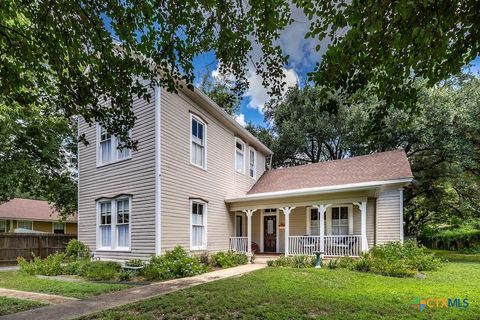 A home in Gonzales