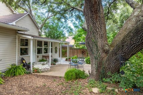 A home in Gonzales