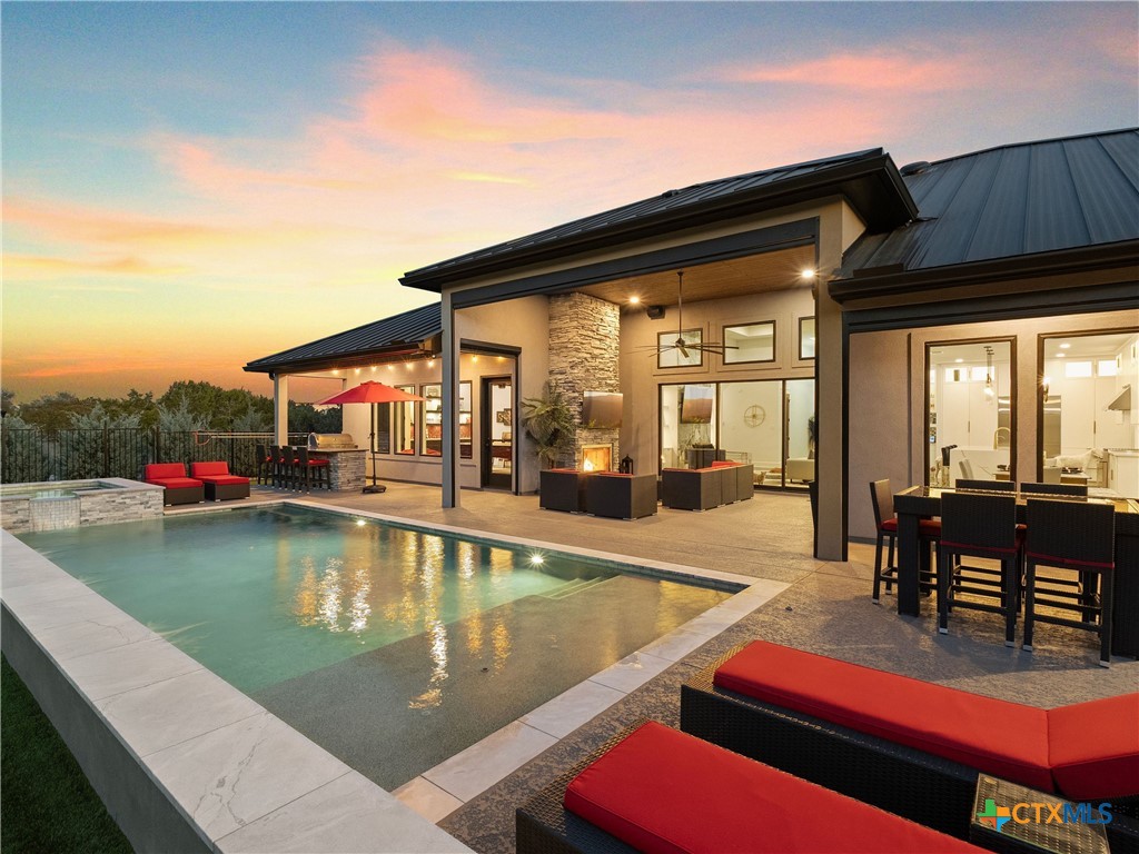 1709 Paradise Parkway