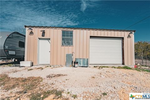 A home in Kempner