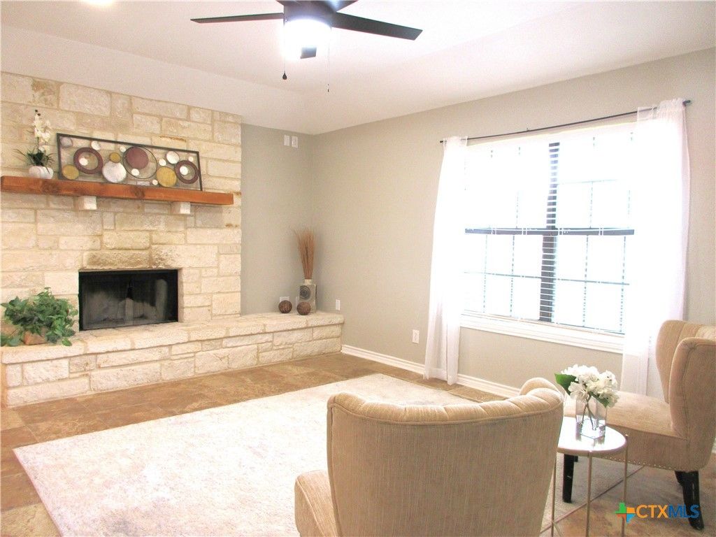 Photo of 665 Center Street, New Braunfels, TX 78130 (MLS # 610754)