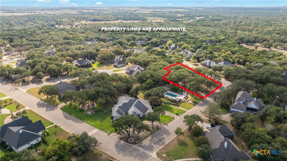 1240 Autumn Oaks Circle