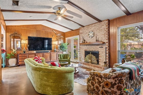 Photo of 3304 Whitepine Drive, Austin, TX 78757 (MLS # 624596)