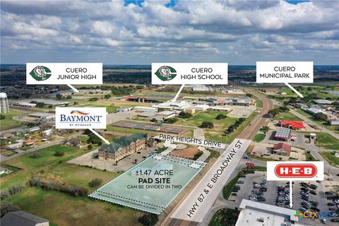 806 E Broadway Street Cuero TX 77954