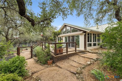 Photo of 300 Bluff Road, Spicewood, TX 78669 (MLS # 613257)