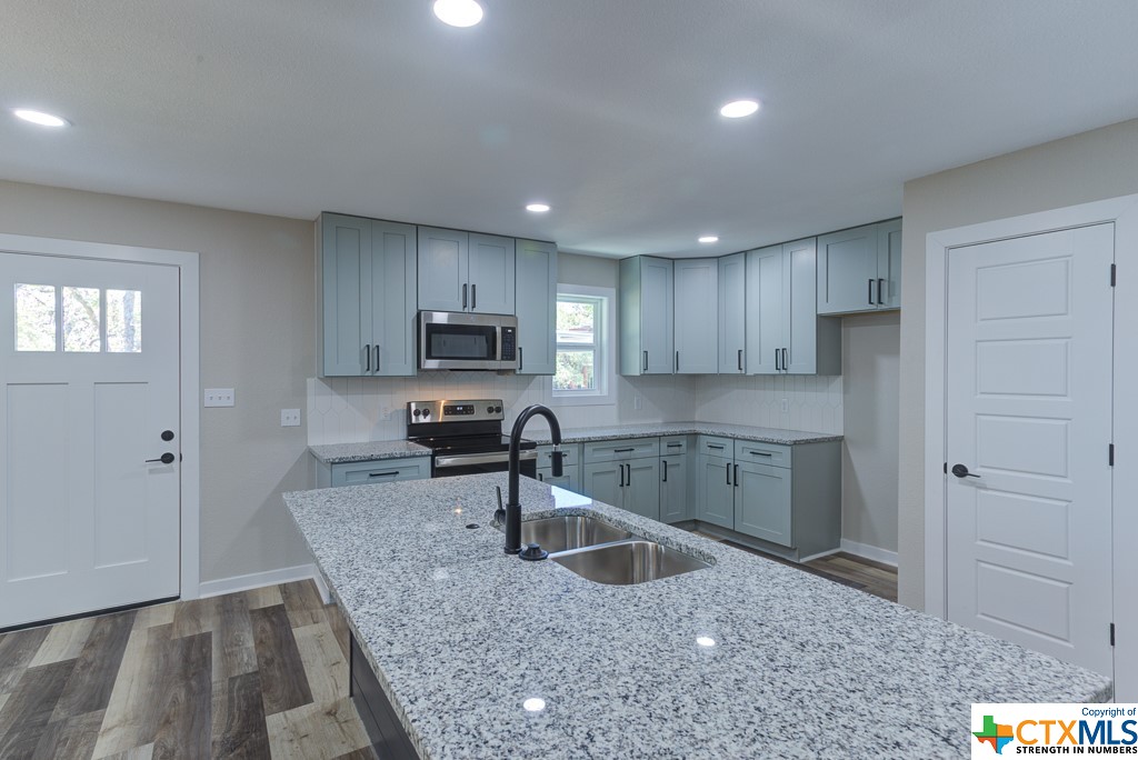 Spring Branch, Texas 78070, United States, 2 Bedrooms Bedrooms, ,1 BathroomBathrooms,Residential,Active,71321