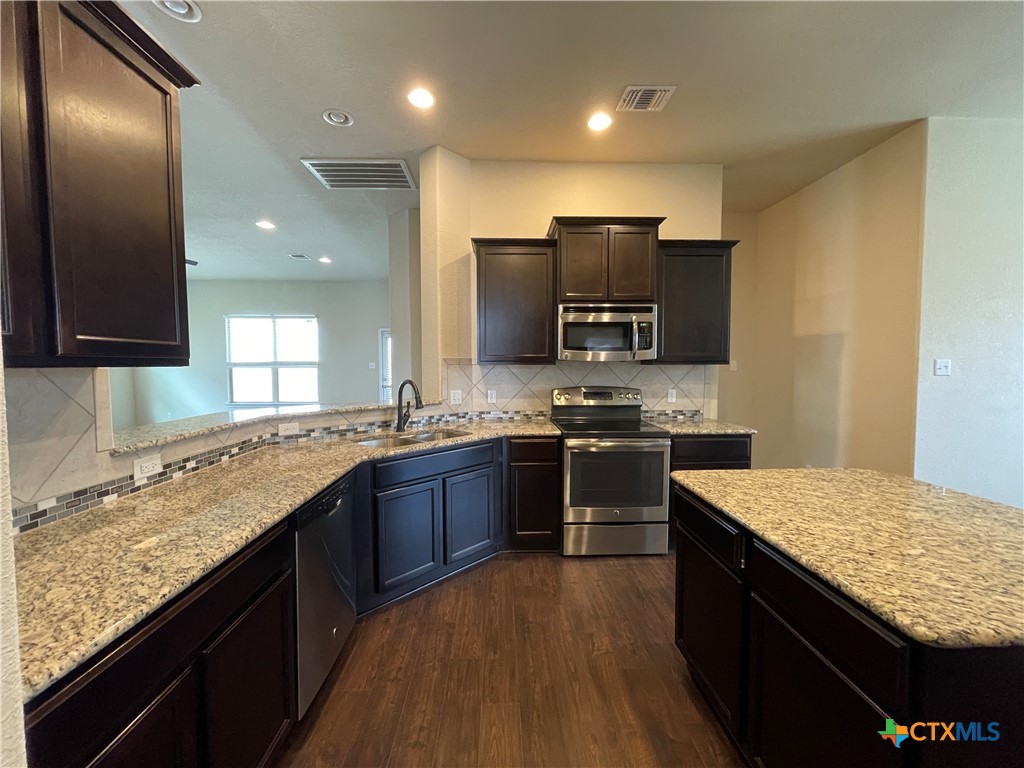 1126 Daffodil Drive