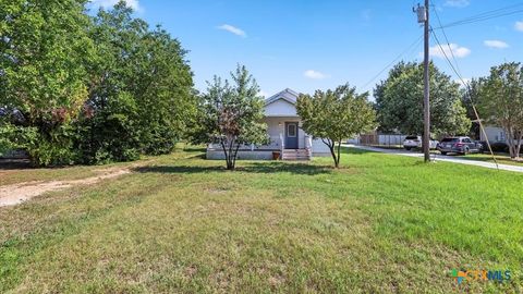 633 Academy Street Blanco TX 78606