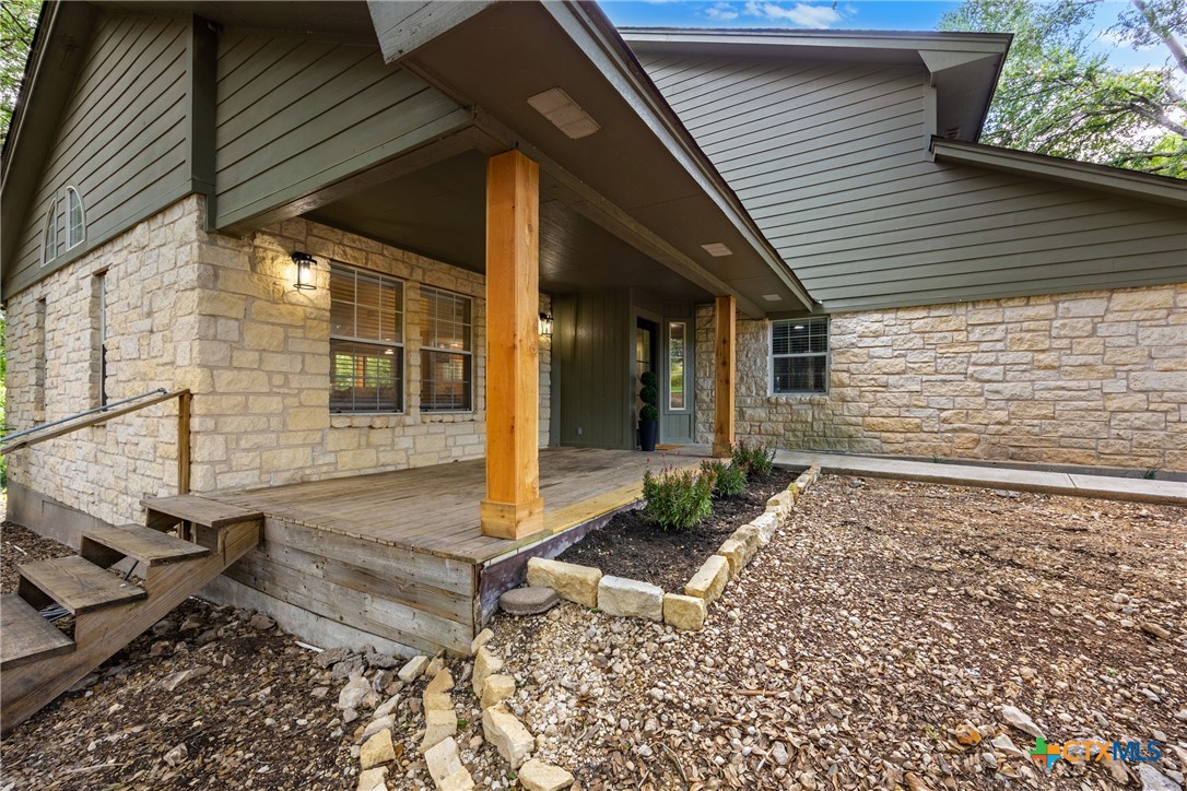 3268 Eagle Point West Avenue