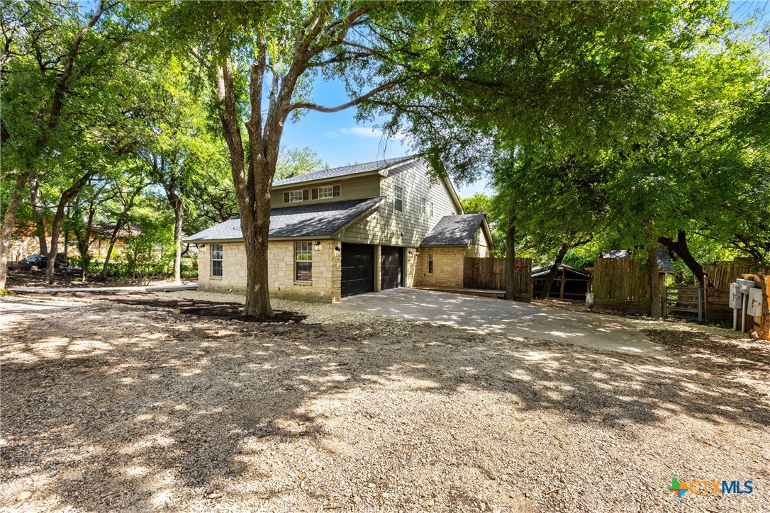 3268 Eagle Point West Avenue