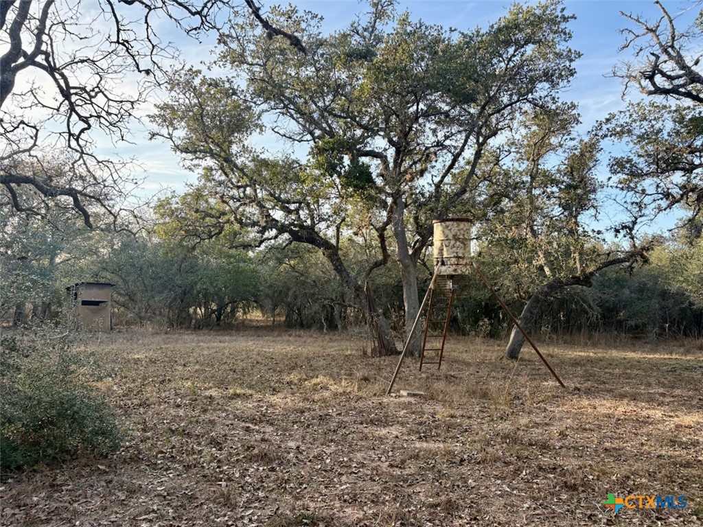 000 Private Road 1067