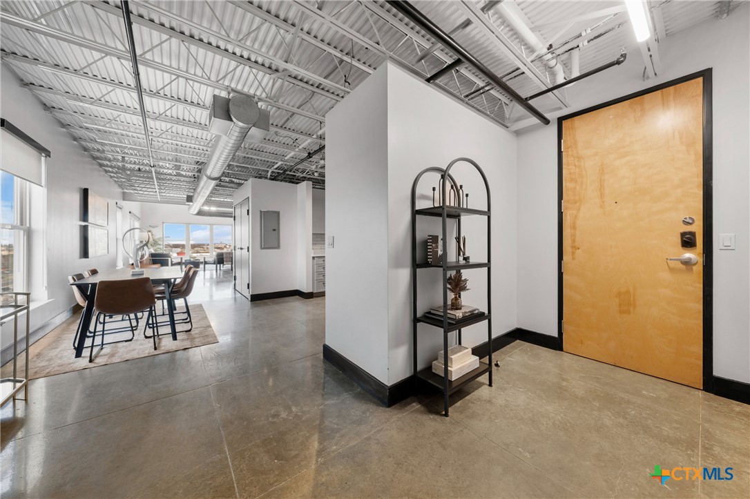 219 S 4th Street 608