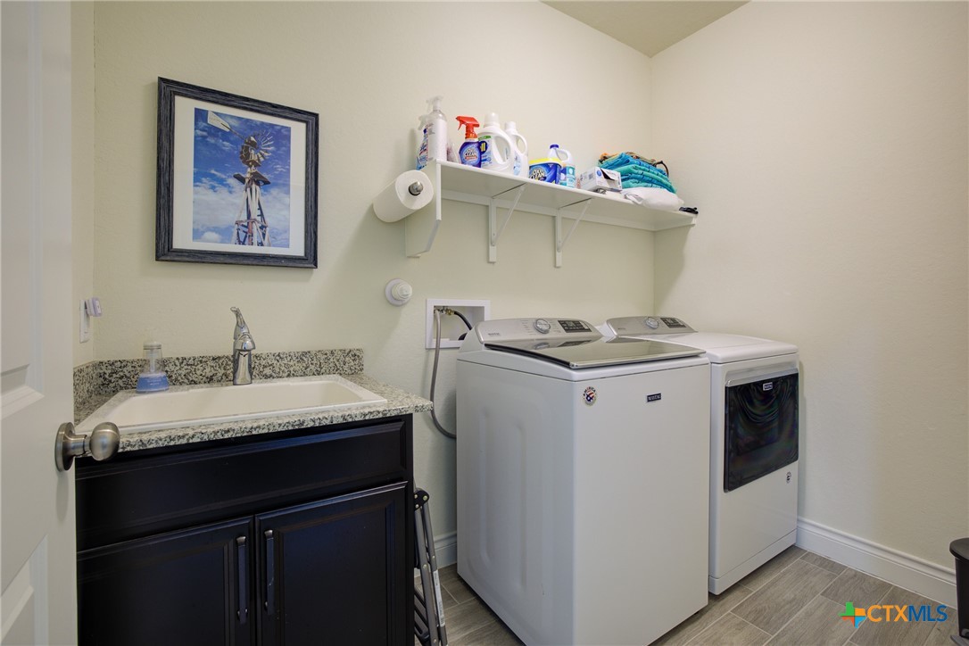 New Braunfels, Texas 78132, United States, 4 Bedrooms Bedrooms, ,3 BathroomsBathrooms,Residential,Active,16002