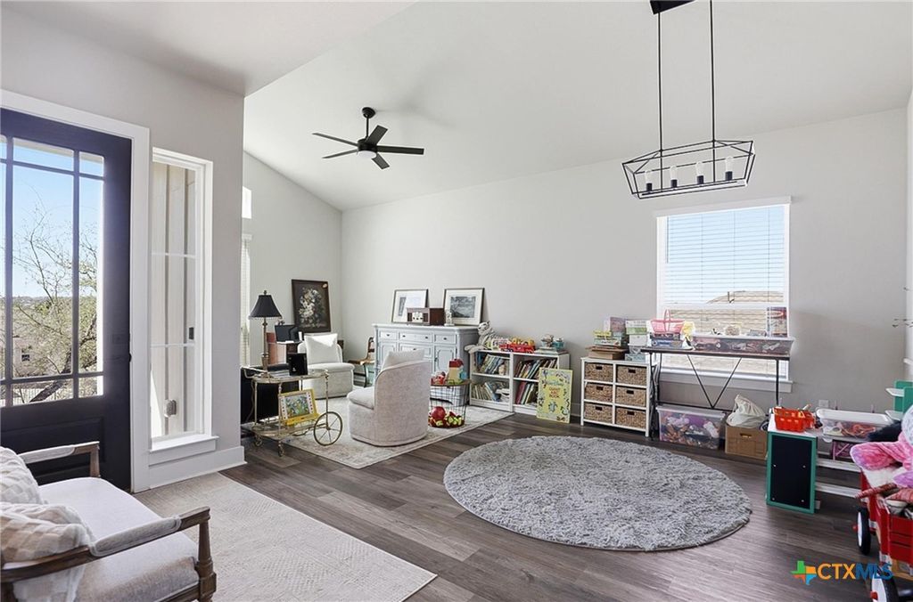 Photo of 21100 Niagara Cove, Lago Vista, TX 78645 (MLS # 611196)