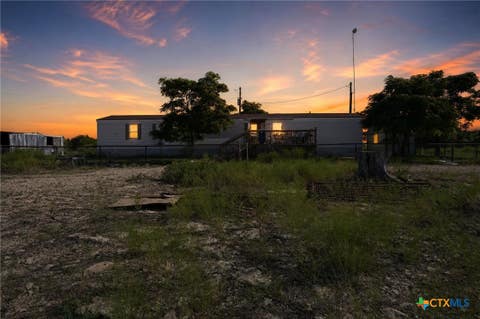 Photo of 5200 Slater Road, Copperas Cove, TX 76522 (MLS # 622534)