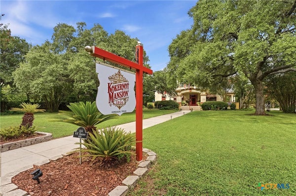 723 SAINT JAMES ST, GONZALES, TX 78629 - Image 298a7f61a11ef8553340b2fb3ea74bb8/3300968311