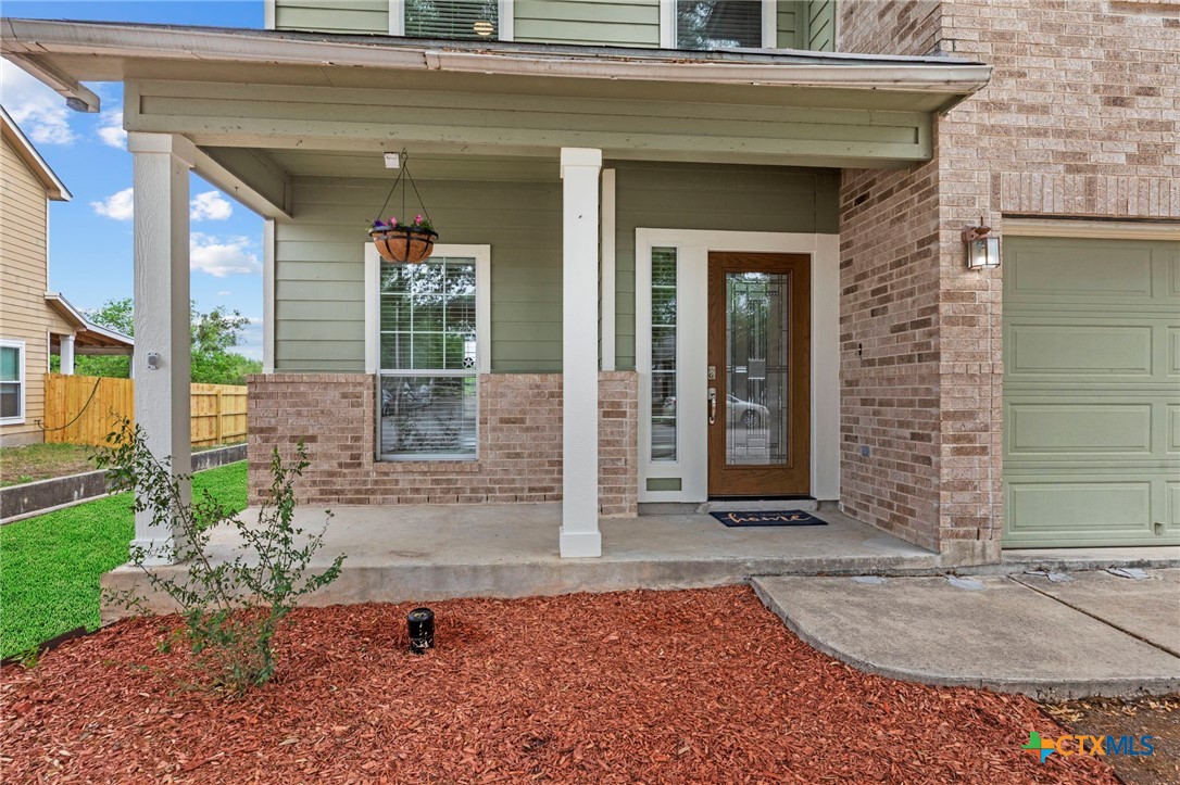 300 Rustic Trail