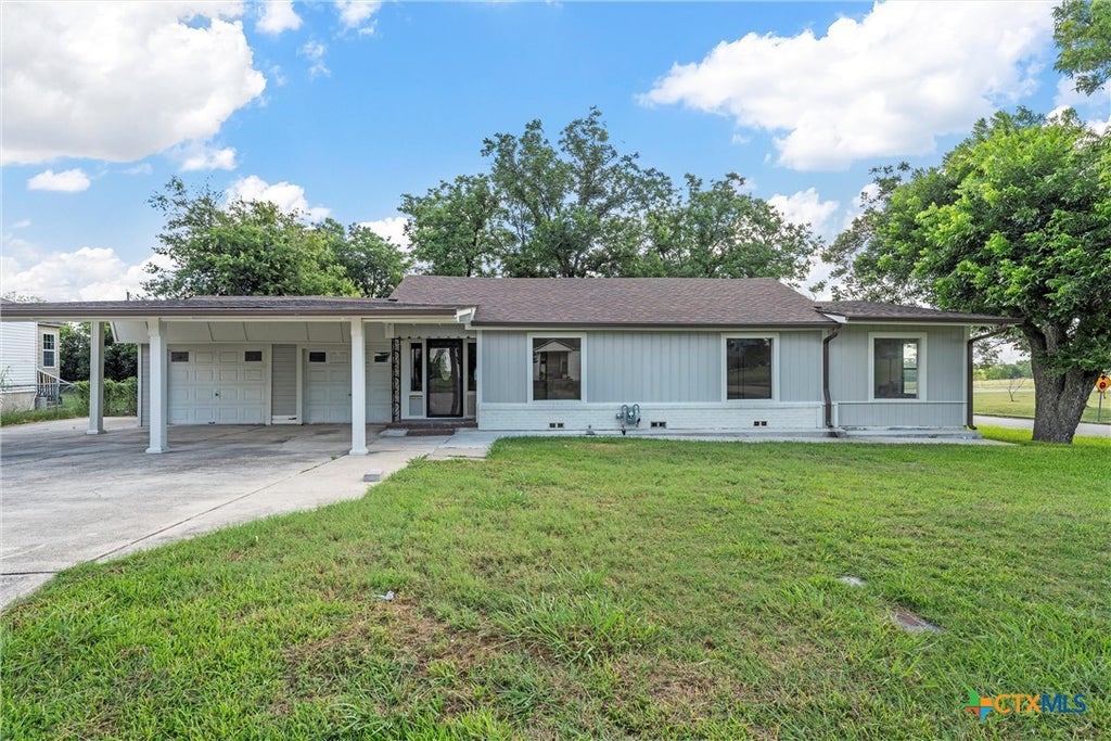 Photo of 1524 E Avenue B, Temple, TX 76501 (MLS # 627348)