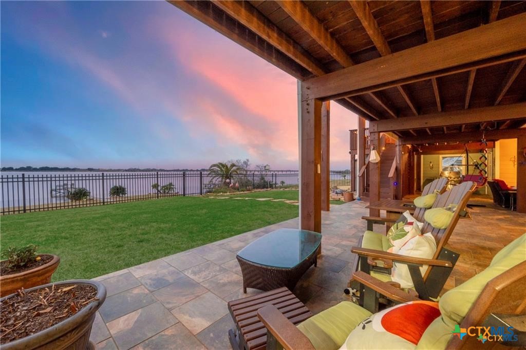 792 W Bayshore Drive