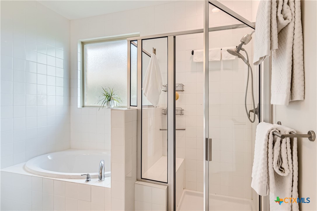 San Marcos, Texas 78666, United States, 3 Bedrooms Bedrooms, ,2 BathroomsBathrooms,Residential,Pending,57413