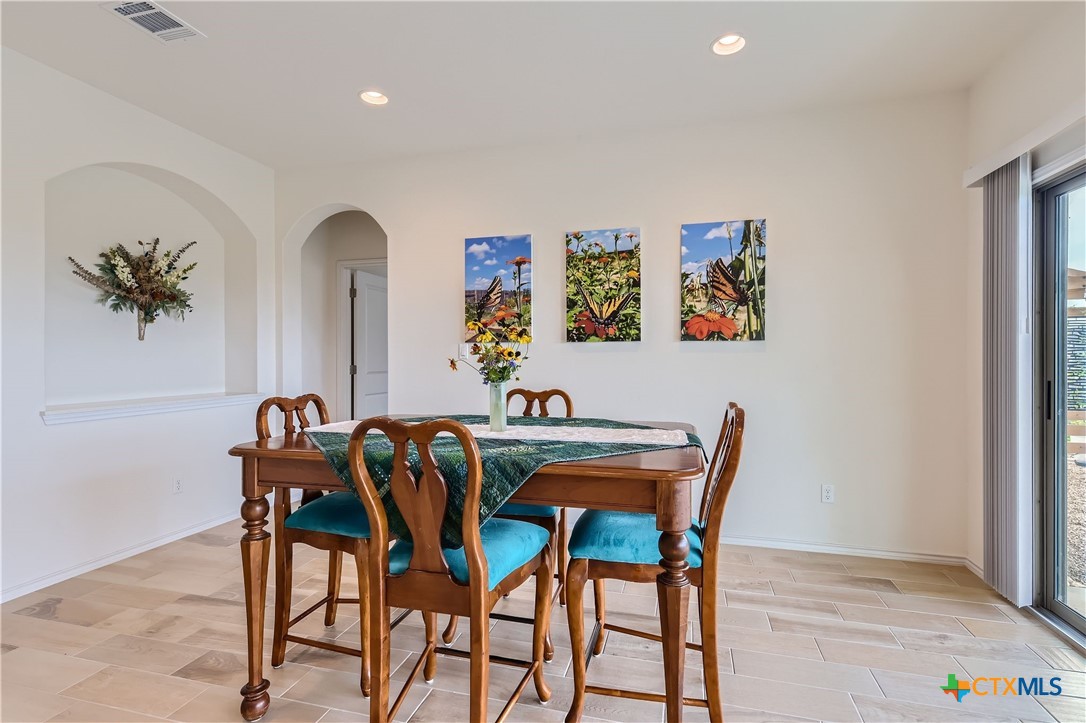 San Marcos, Texas 78666, United States, 3 Bedrooms Bedrooms, ,2 BathroomsBathrooms,Residential,Pending,57413