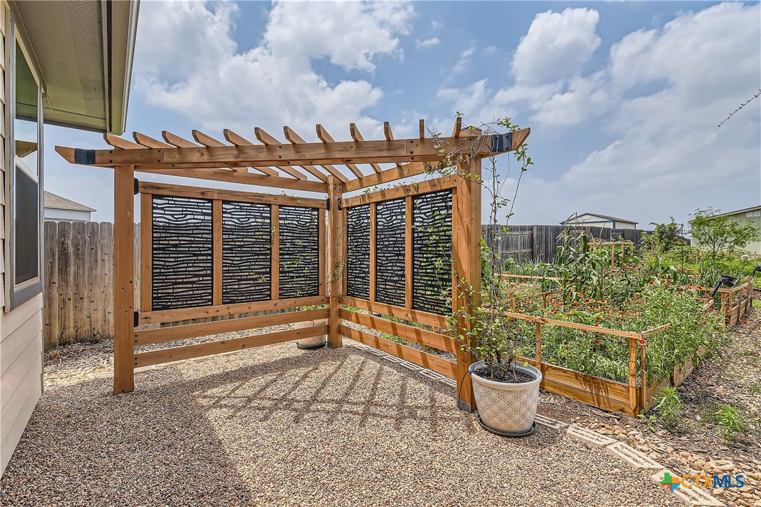 San Marcos, Texas 78666, United States, 3 Bedrooms Bedrooms, ,2 BathroomsBathrooms,Residential,Pending,57413